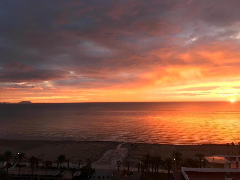 Apartmán Texas Alicante Exteriér fotografie